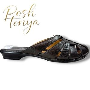 Born Brown Leather Strappy Mules Slip On Slide Sandals Size 6 Boho Comfort Beach